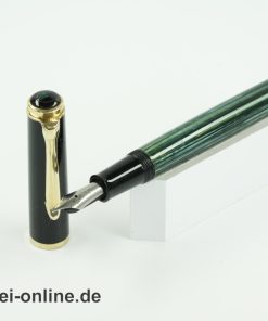 Pelikan 400 Füller | Günther Wagner Pelikan Kolbenfüller OM | Farbwerke Hoechst | grün,gestreift